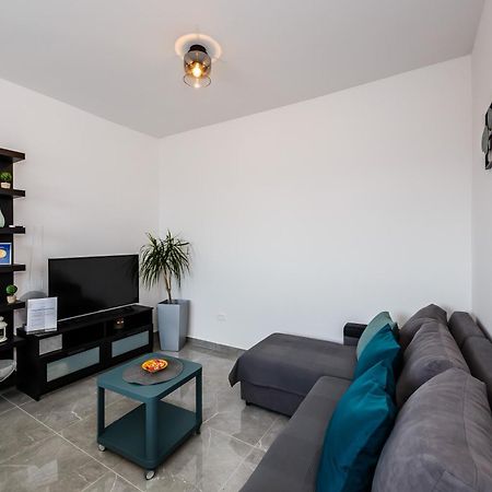 Apartmani Ujakovic Kaštela Exteriér fotografie