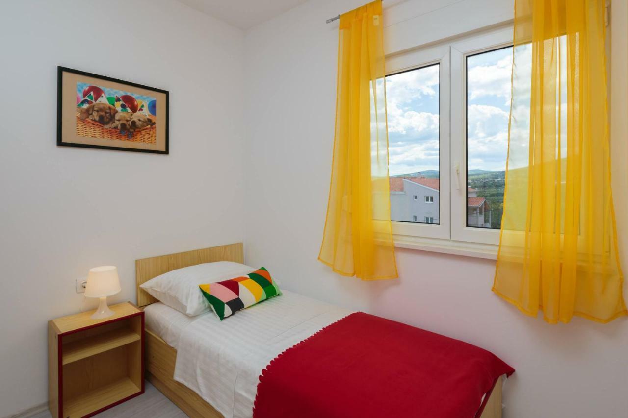 Apartmani Ujakovic Kaštela Exteriér fotografie