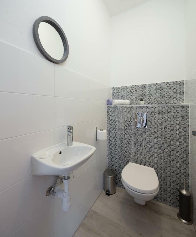 Apartmani Ujakovic Kaštela Exteriér fotografie