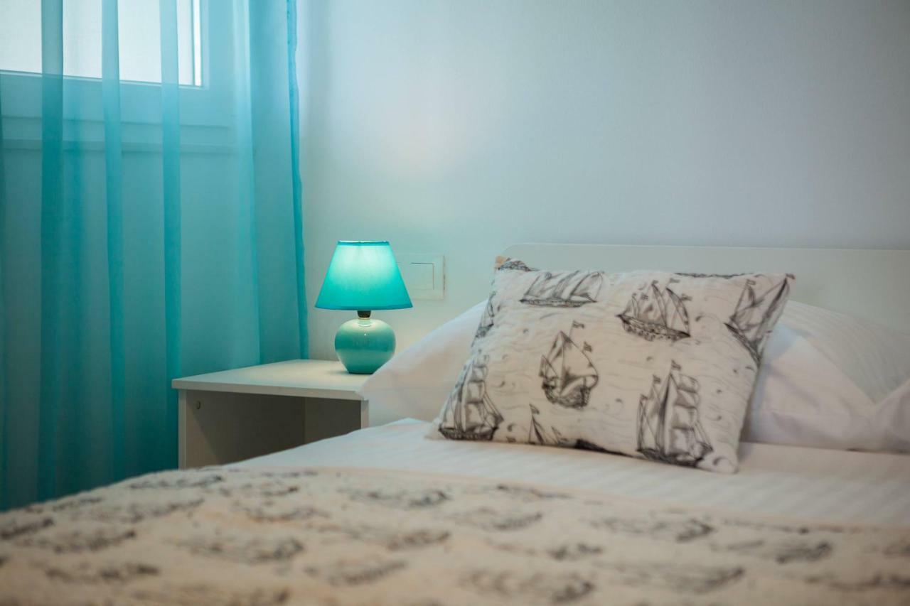 Apartmani Ujakovic Kaštela Exteriér fotografie